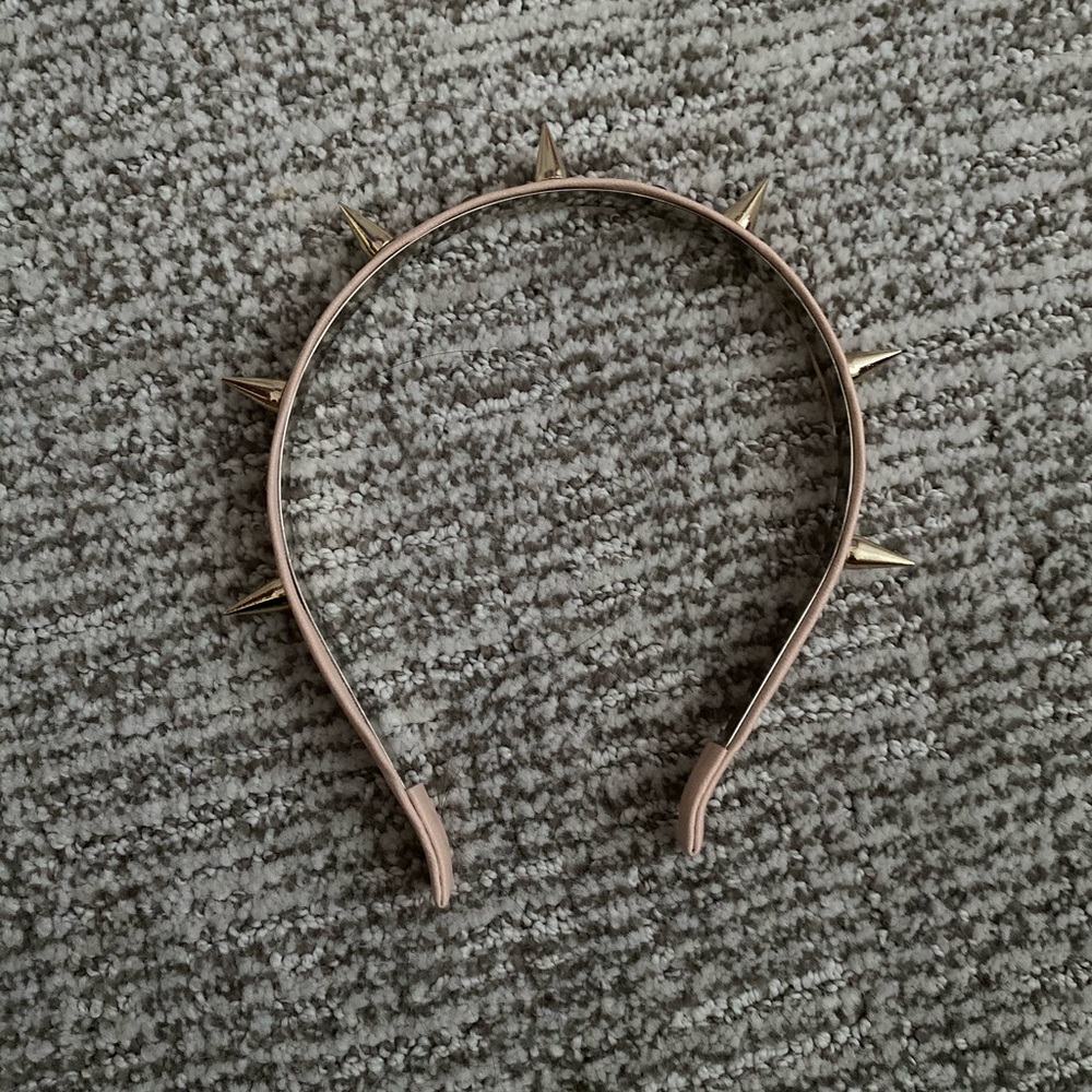 2/$20 🎀 Topshop spiked headband